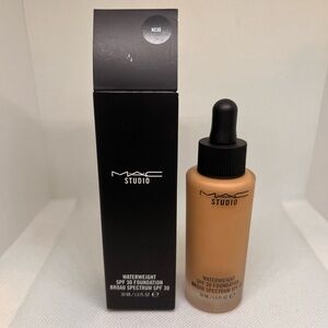 New NC30 Mac Studio Waterweight SPF 30 Foundation Brand New in Box